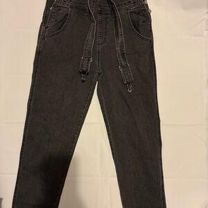 Stylish Black Denim Jeans with Belt